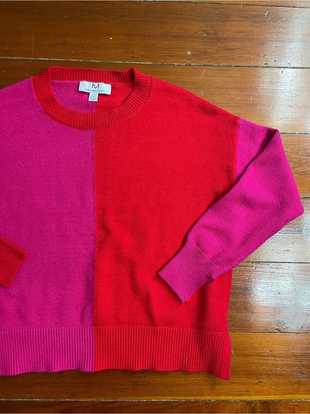 Magaschoni Colorblock Red & Pink Cropped Boxy Super Soft Knit Sweater Sz S 💚🎀
